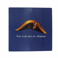 Clearance Boutiques de musées Boîte en bois laqué bleu - Ceci n'est pas un chapeau