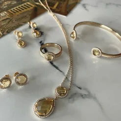 Sale Boutiques de musées Boucles d'oreilles Hortense