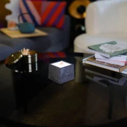 Boutiques de musées Senteurs-Bougie Trapèze - Béton anthracite 150g