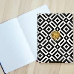 Boutiques de musées Cahiers Et Carnets-Cahier Château de Versailles - Dessin d'après le Dallage de la Cour de marbre (côté ville)