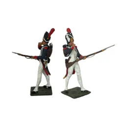 Boutiques de musées Figurine en métal Grenadier se préparant à recharger
