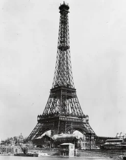 Sale Boutiques de musées La Tour jusqu'au 3e étage et le début du lanternon (panneaux acryliques)