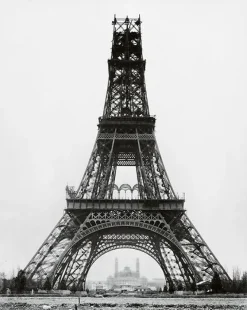 Boutiques de musées Panneaux Aluminium|Toiles Encadrées-La Tour jusque presque la plateforme intermédiaire entre le 2e et 3e étage (panneaux aluminium)