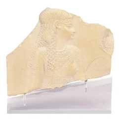 Boutiques de musées Antiquités Orientales Et Égyptiennes-Moulage Fragment de stèle figurant une déesse