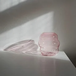 New Boutiques de musées Vase Muse Moyen modèle Rubine - Fundamental